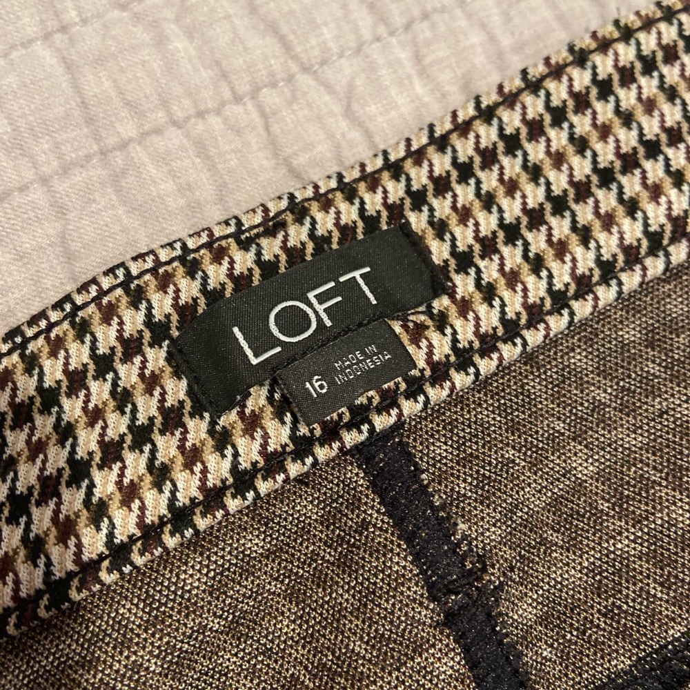 LOFT Houndstooth Ankle Pants – Size 16 – Brown/Black – Slim Fit - Picture 4 of 7